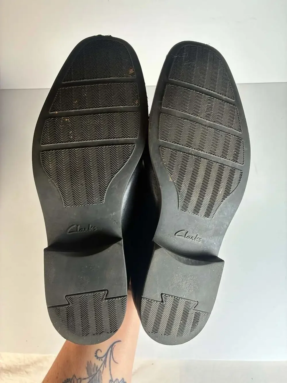 Clarks Tilden Cap Men's Size 8.5W Leather Cap Toe Oxford Dress Shoes